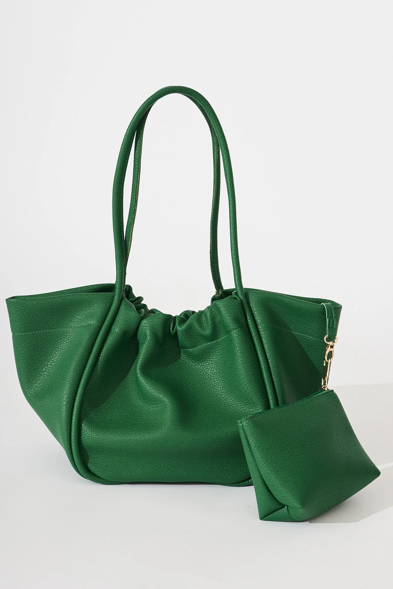 August + Delilah Norah Tote Bag In Green