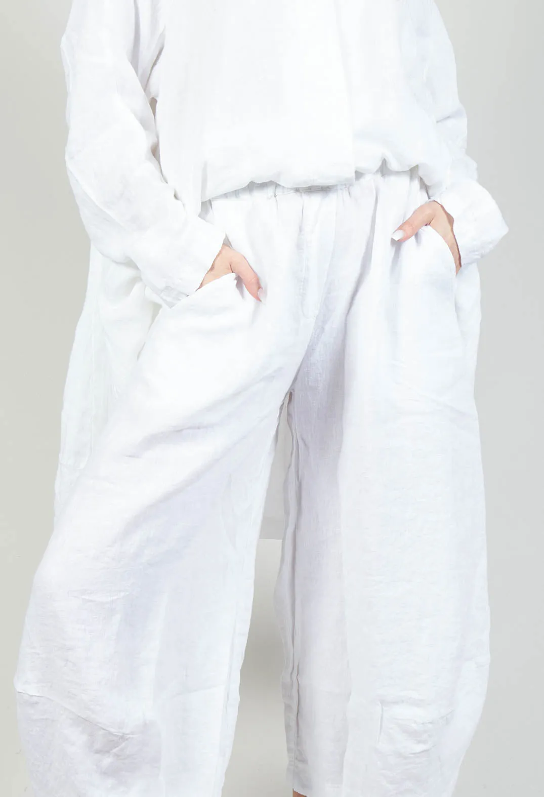 Balloon Leg Linen Trousers in White