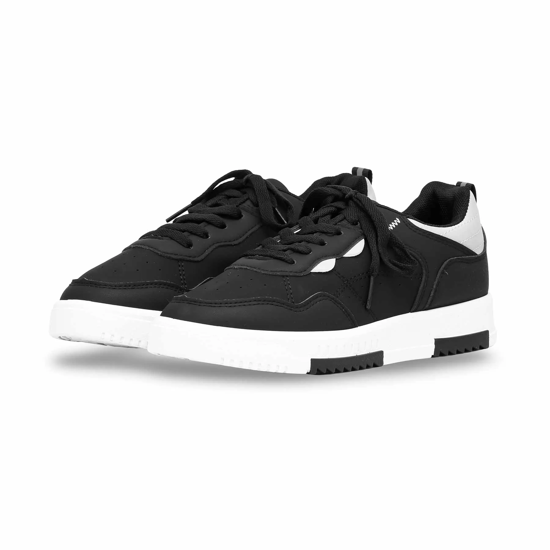 Black Casual Sneaker AT7389