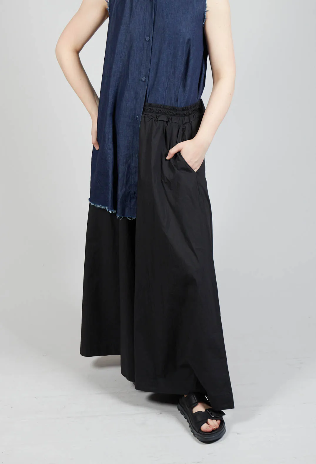 Cotton Wide Leg Trousers in Nero