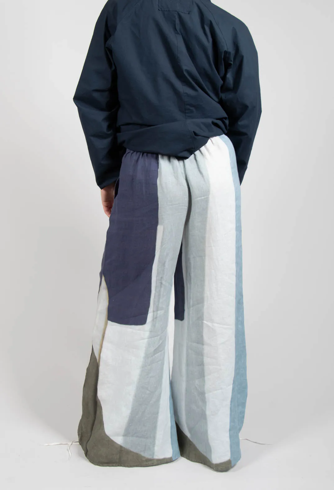 High-Waisted Maki Trousers in Blue