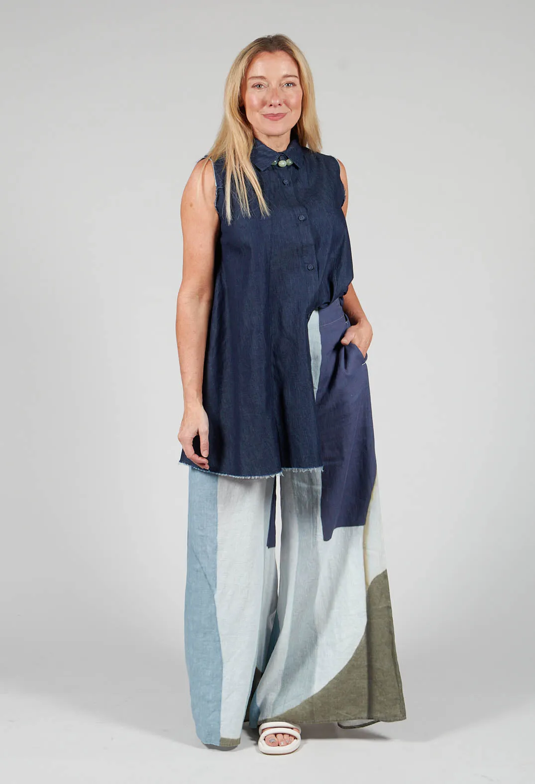 High-Waisted Maki Trousers in Blue