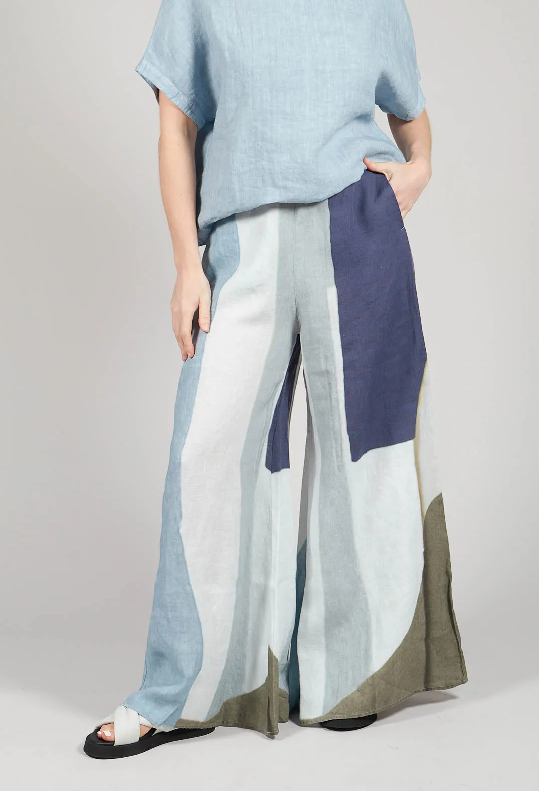 High-Waisted Maki Trousers in Blue