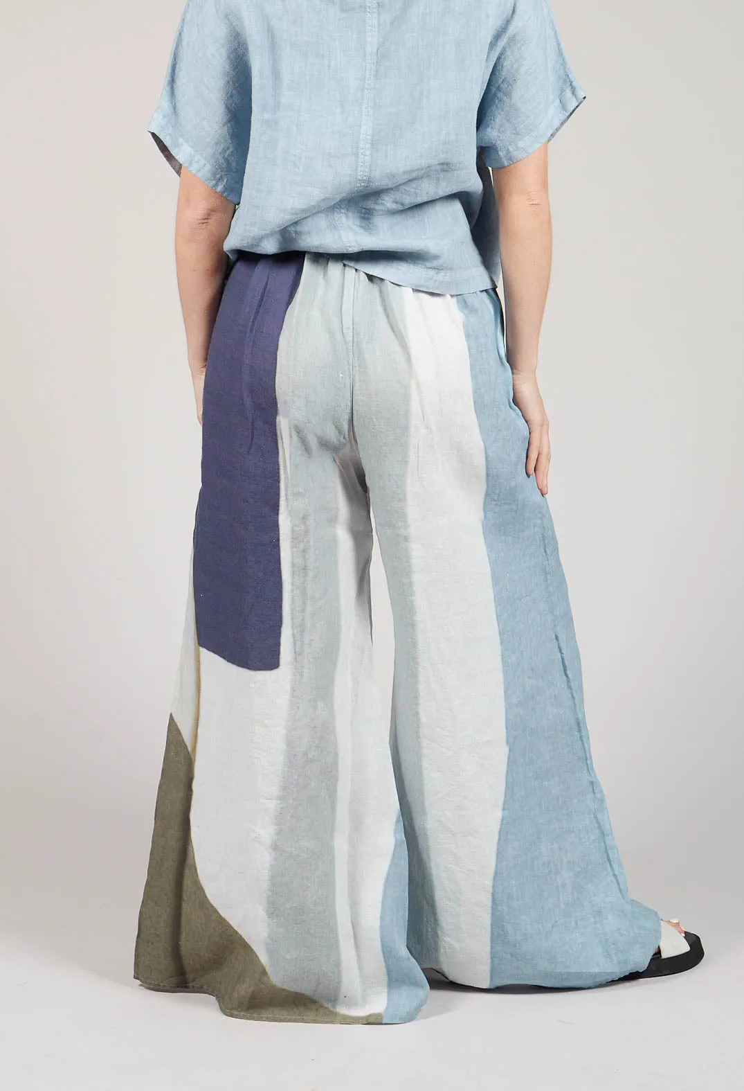 High-Waisted Maki Trousers in Blue