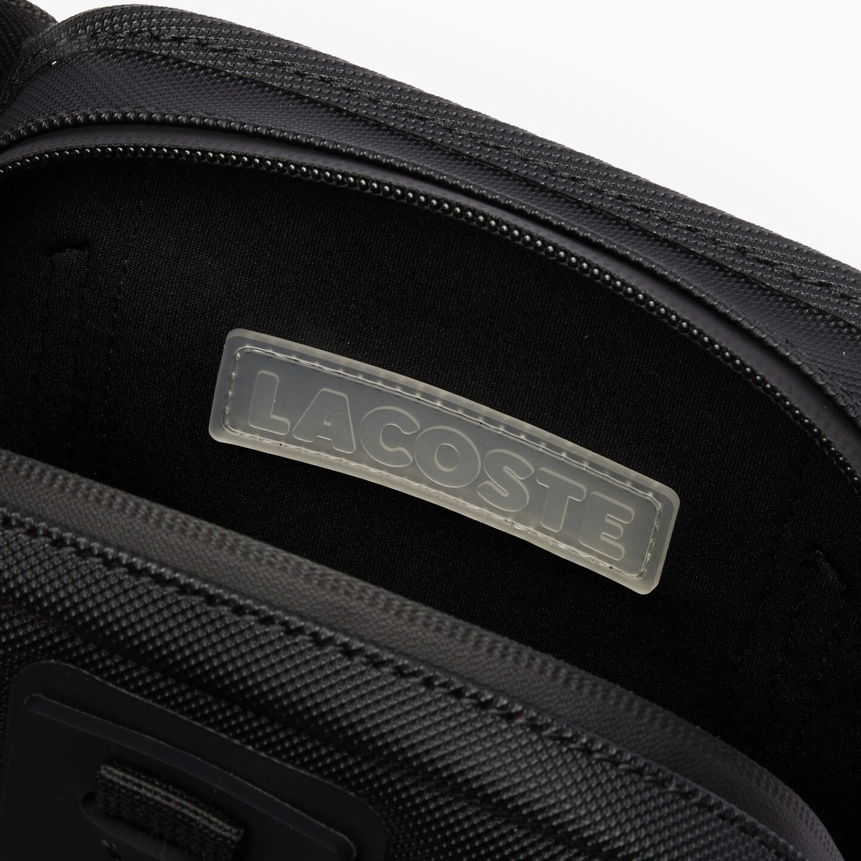 LACOSTE VERTICAL CROSSOVER BAG BLACK LOGO & NOIR - NH4470OO