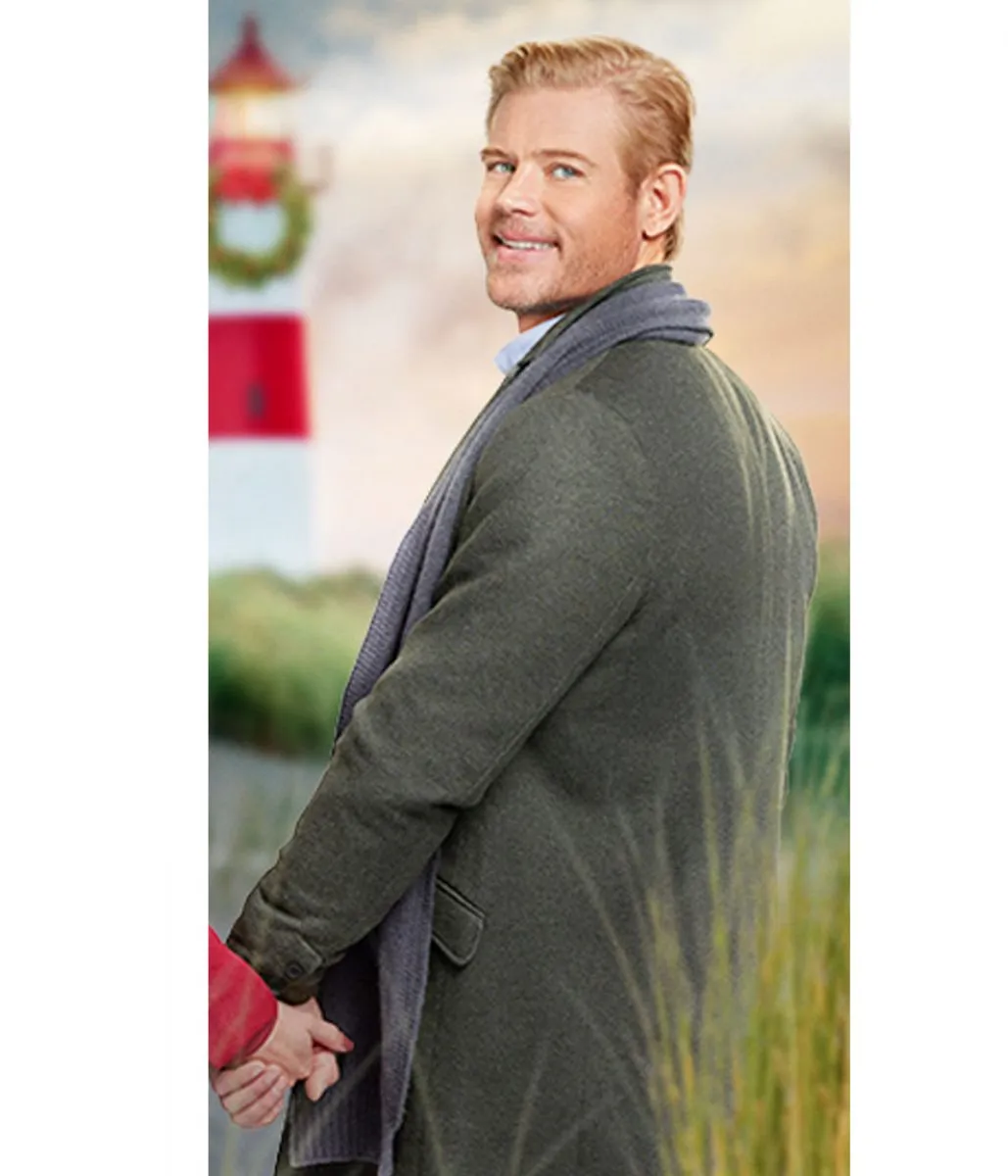 Nantucket Noel Trevor Donovan Grey Coat