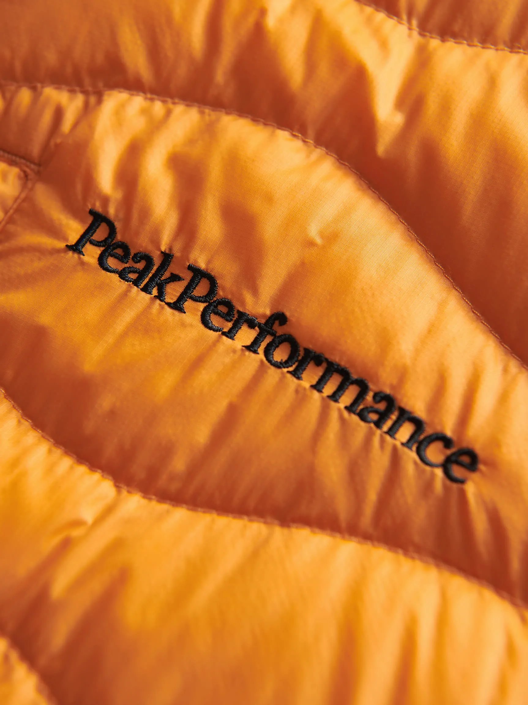 Peak Performance Men's Helium Down Hybrid Hood Orange Ochre | Buy Peak Performance Men's Helium Down Hybrid Hood Orang