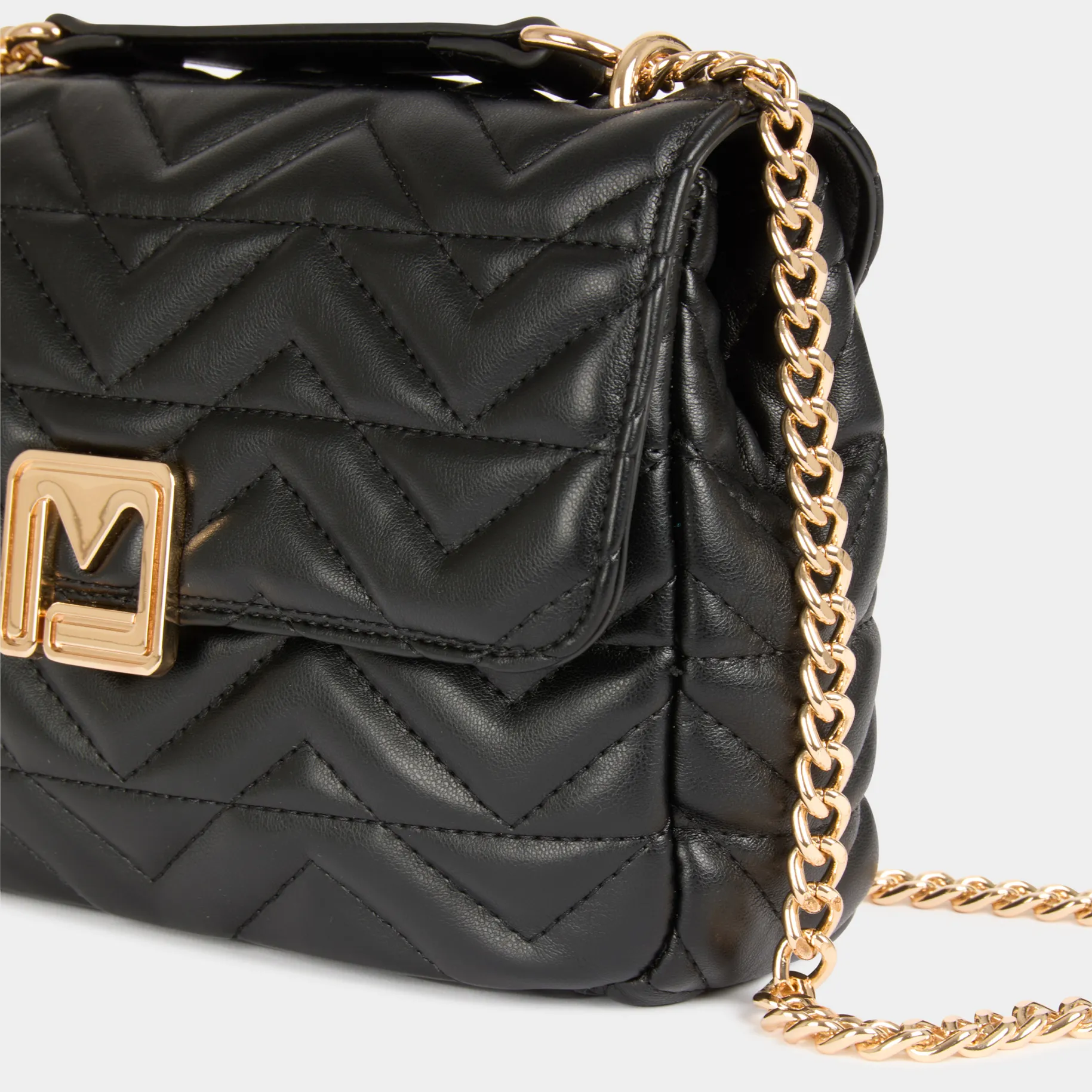 Quilted bag with M buckle black women