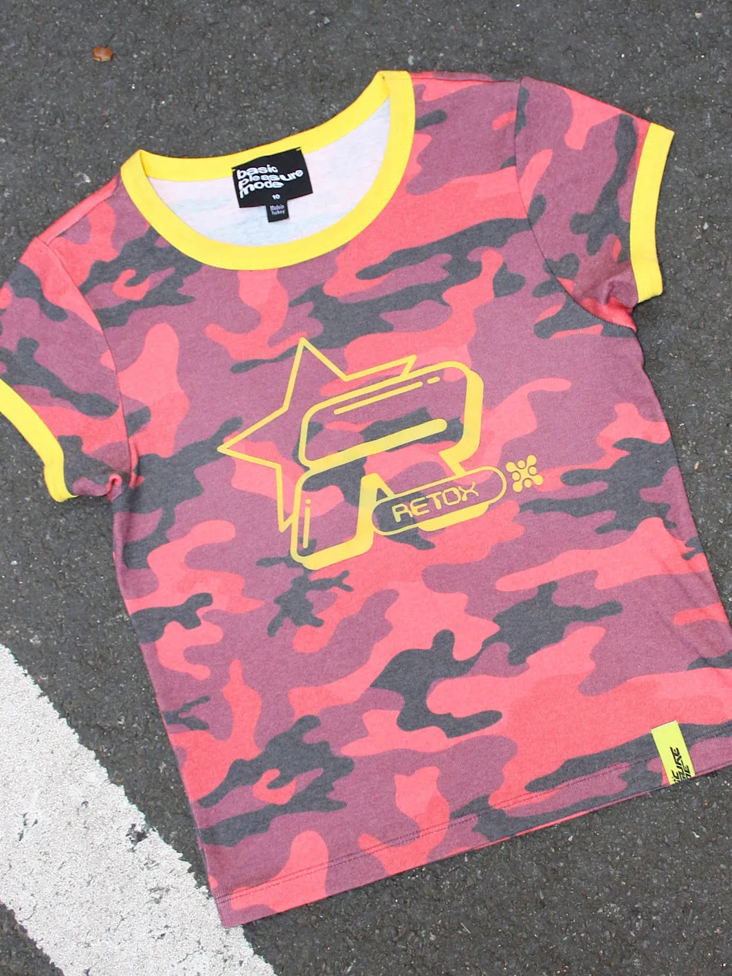 STRAWBERRY CAMO TEE