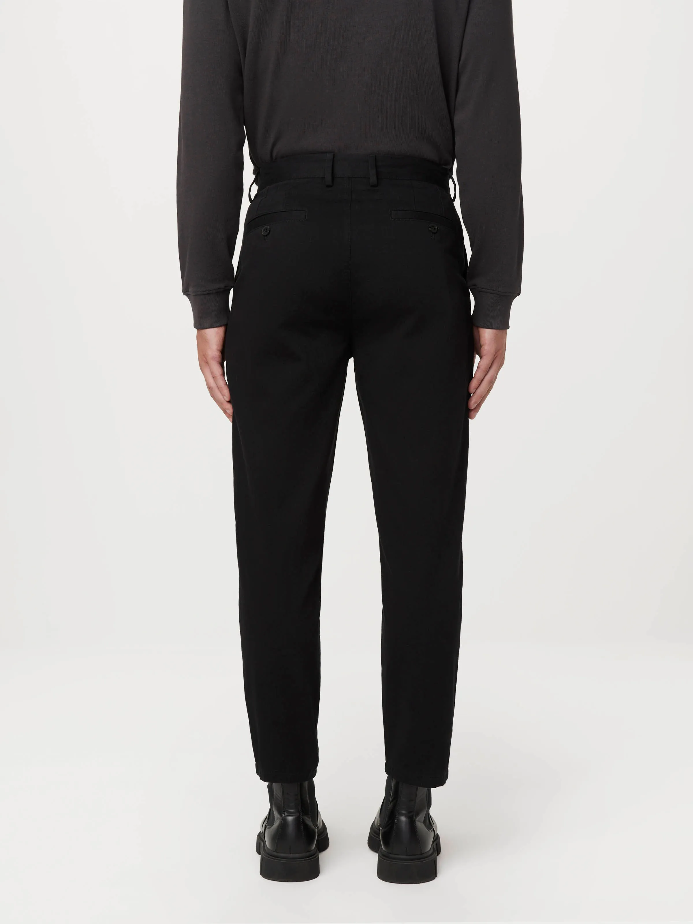 The Jamie Pleated Chino Pant in Black