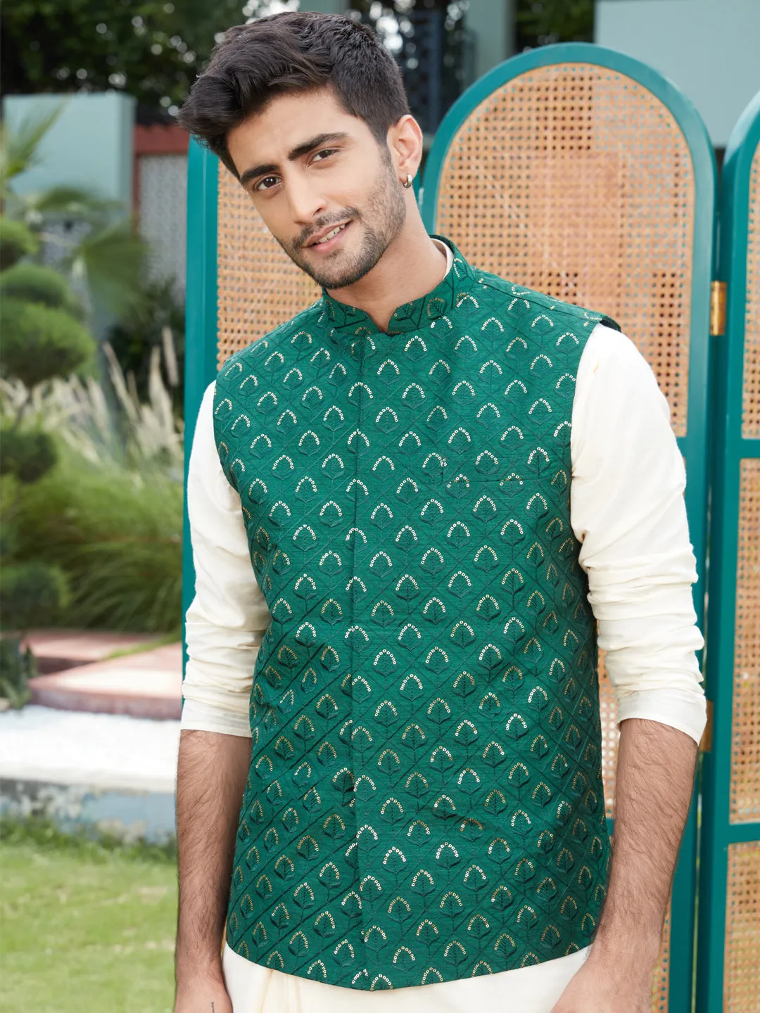 Vastramay Men's Green Embellishd Ethnic Nehru Jacket