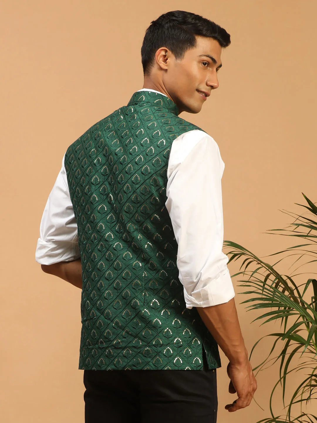 Vastramay Men's Green Embellishd Ethnic Nehru Jacket