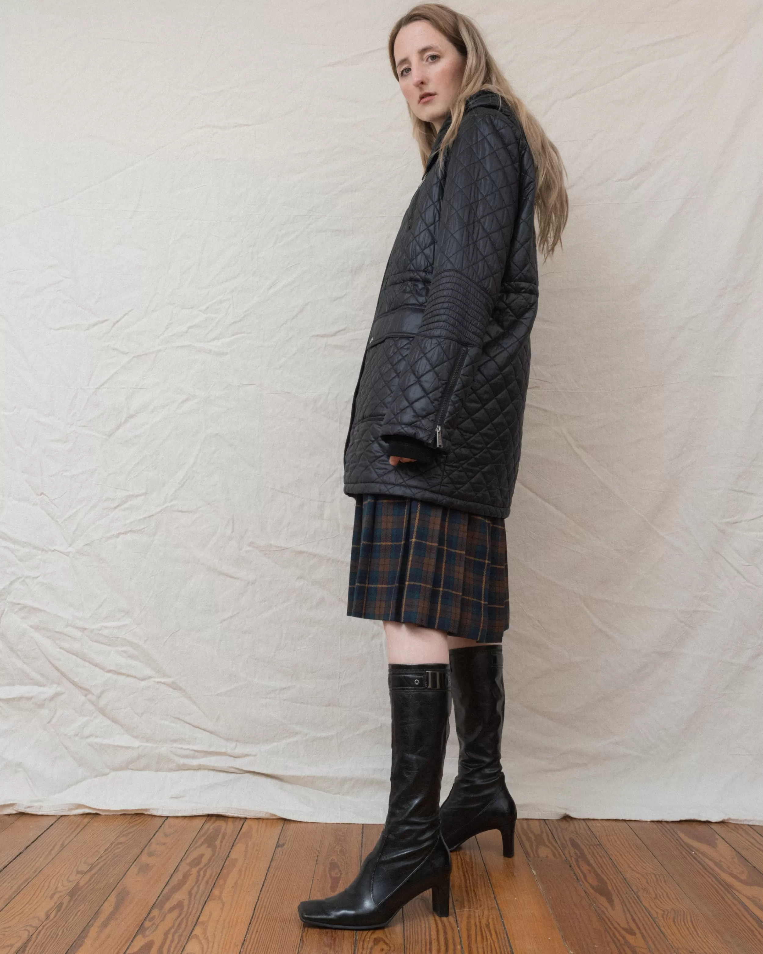 Vintage DKNY Black Quilted Jacket (S/M)