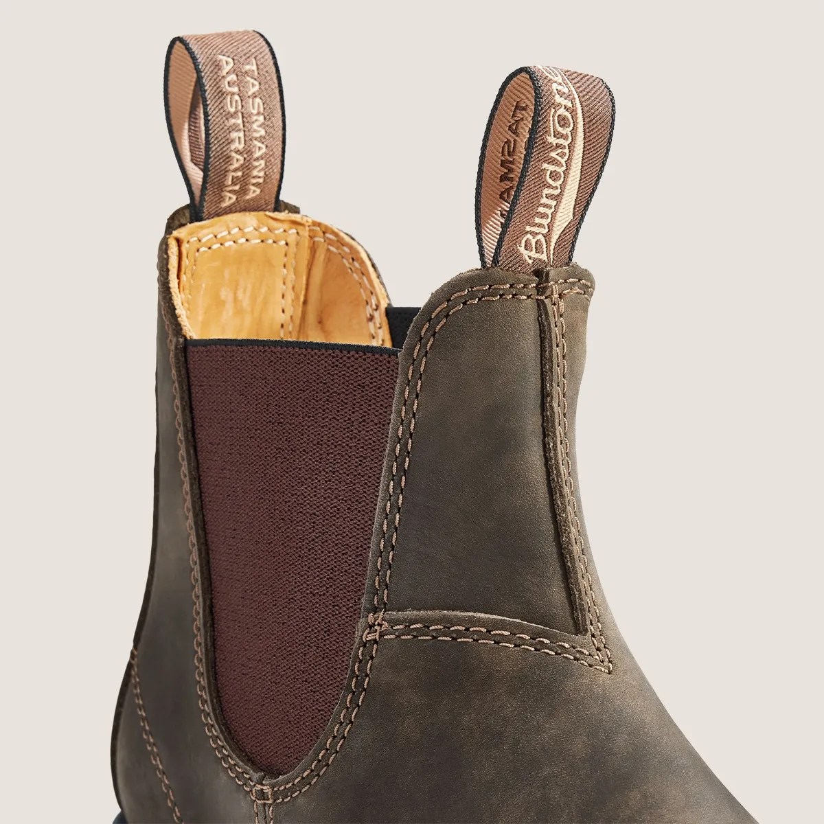 Women's Classics  Chelsea Boots  -  Rustic Brown